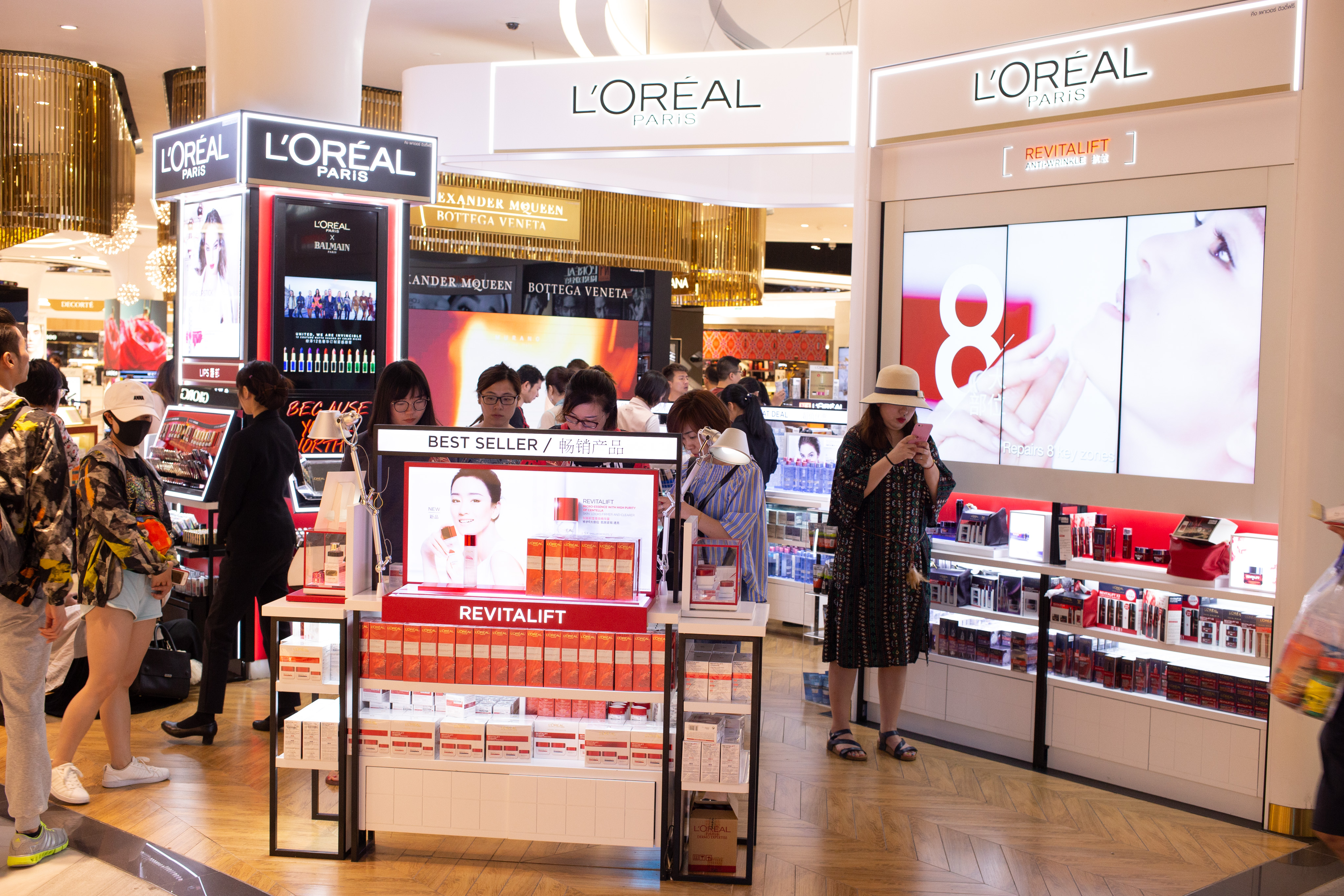 去泰国免税店必买化妆品,到泰国买什么彩妆