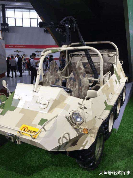 这个小家伙可真的厉害，跑起来各种复杂地形毫无压力