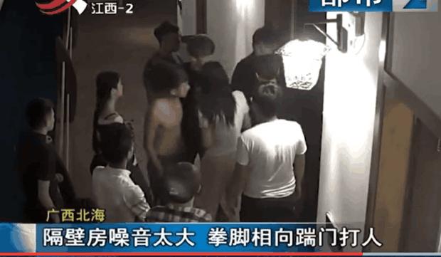 小情侣太闹腾,小情侣闹点矛盾很正常