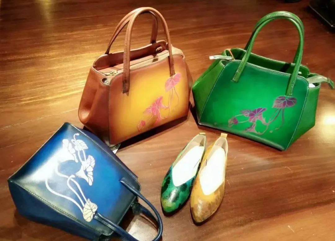 鳄鱼皮鞋子好还是牛皮好,鳄鱼皮的皮鞋优点和缺点