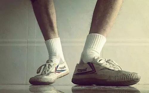 匡威和vans哪个更适合胖脚,vansstyle36和匡威1970s哪个好穿