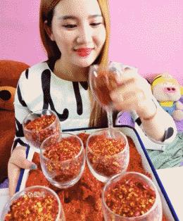 好吃又有嚼劲又辣的零食,无辣不欢好吃又解馋的小零食