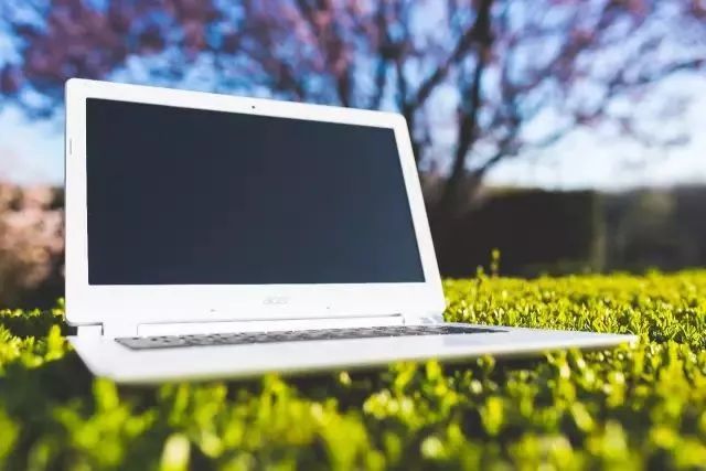 老玩手机眼花了教你一招恢复视力,看手机看多了缓解疲劳的方法