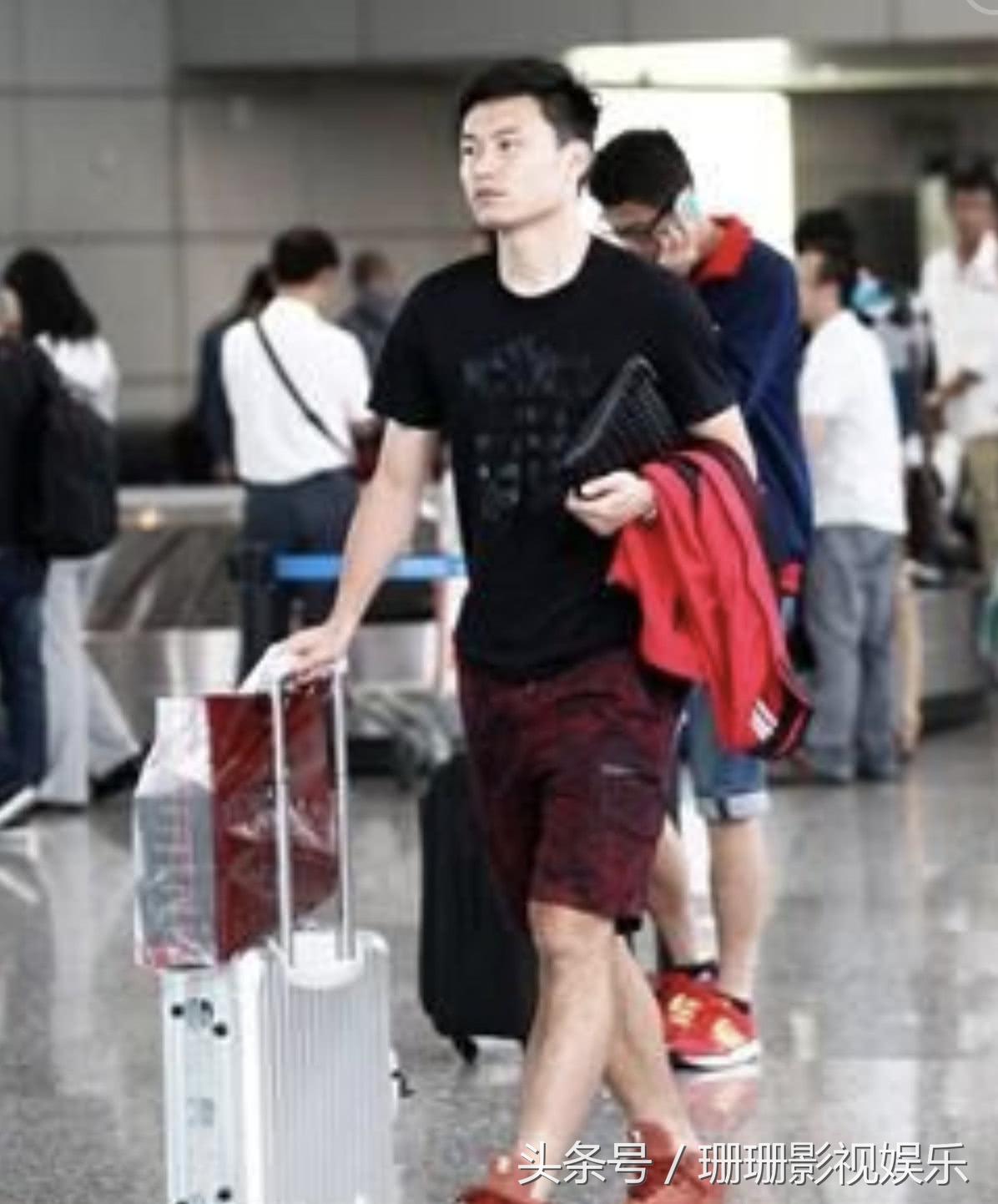 中国足球运动员豪车一览,足球十大球星开多贵的车