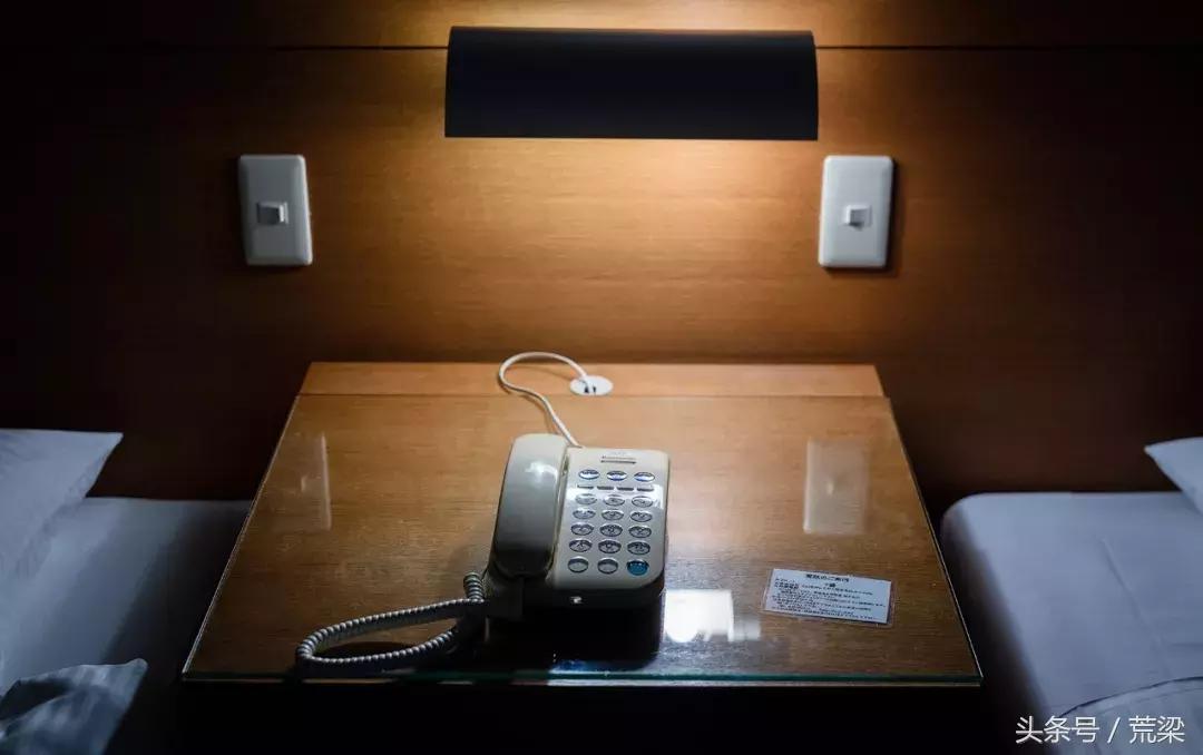 国内安藤忠雄的作品越来越多，但离“清水混凝土诗人”越来越远