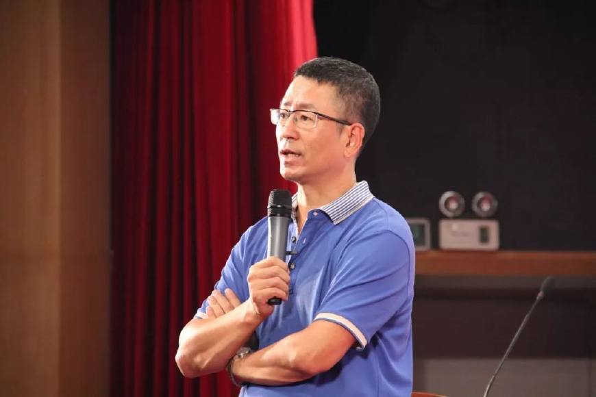 白岩松谈世界杯出线形势,白岩松说俄罗斯足球队