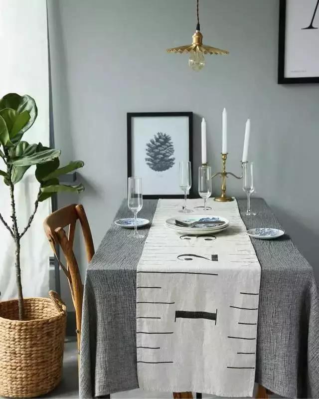 餐桌桌布推荐搭配,各类型餐桌适合的桌布