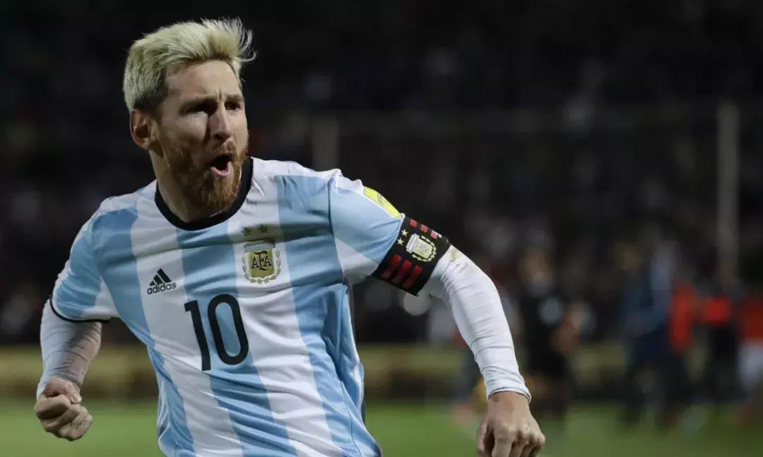 世界杯激战正酣之际,世界杯鏖战正酣