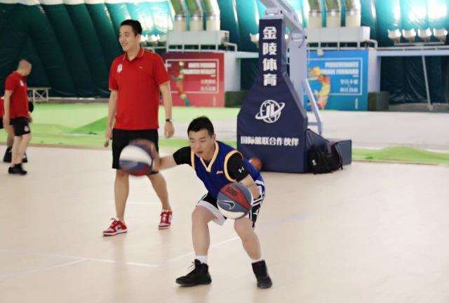 冠军荣耀中国行组委会,冠军荣耀篮球队