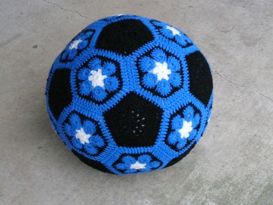 世界杯一帮前足球运动员观战,世界杯观赛人有多少