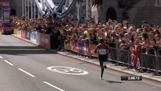 体育跑步的正确姿势动作,跑步起步正确姿势小学生