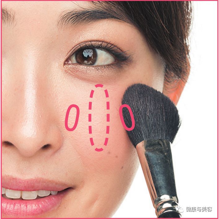 蔡徐坤腮红上热搜！《创造101》小姐姐说腮红用得好，脸小年龄小