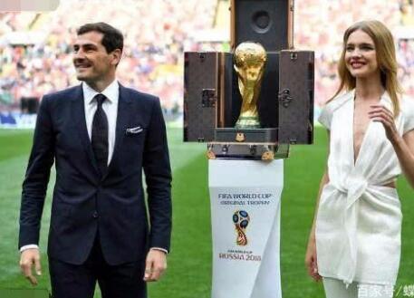 俄罗斯最美的女明星是谁,世界杯最出名女球迷