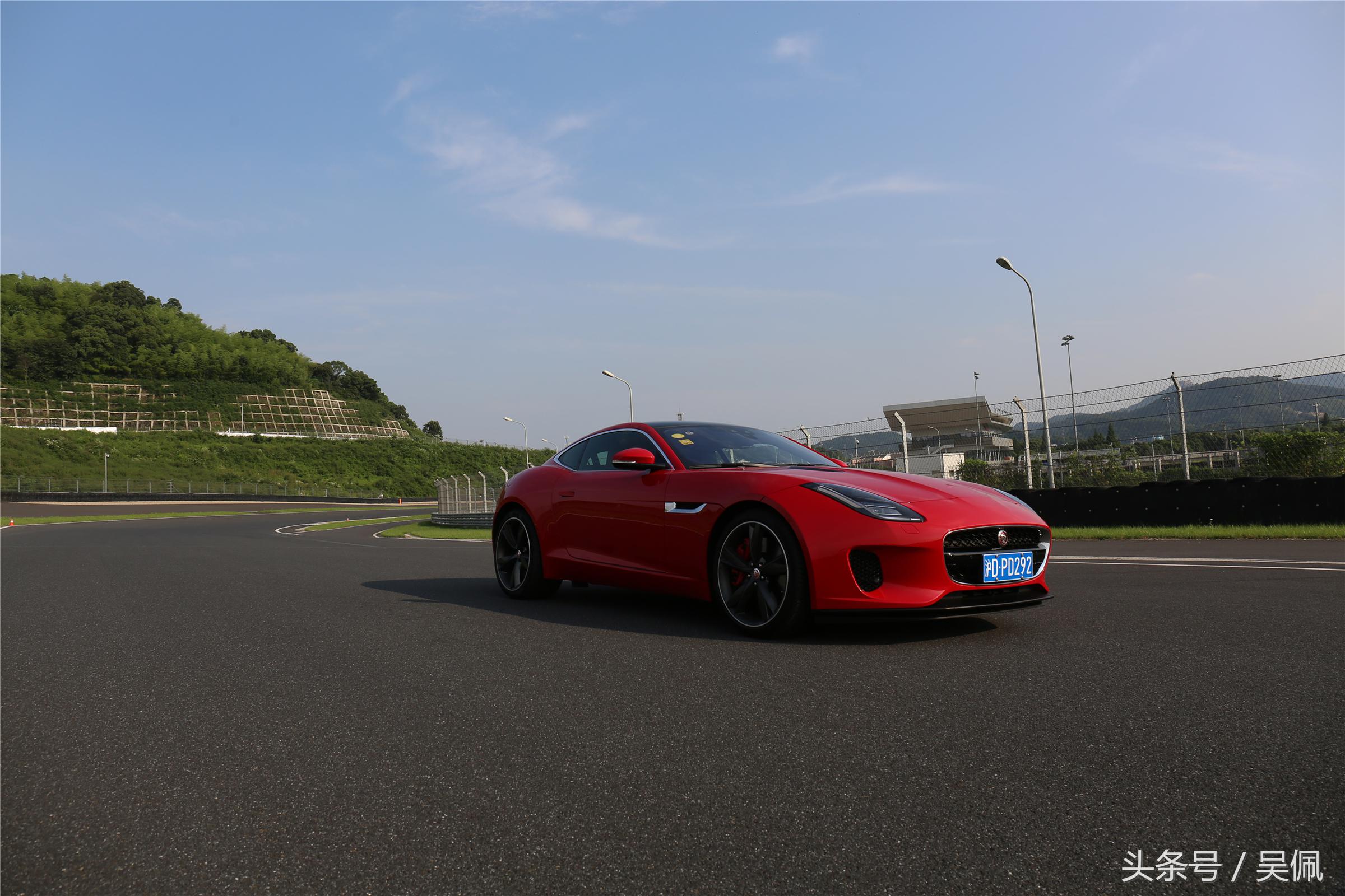 新捷豹f-type2.0t测评,赛道测试捷豹f-type2.0t