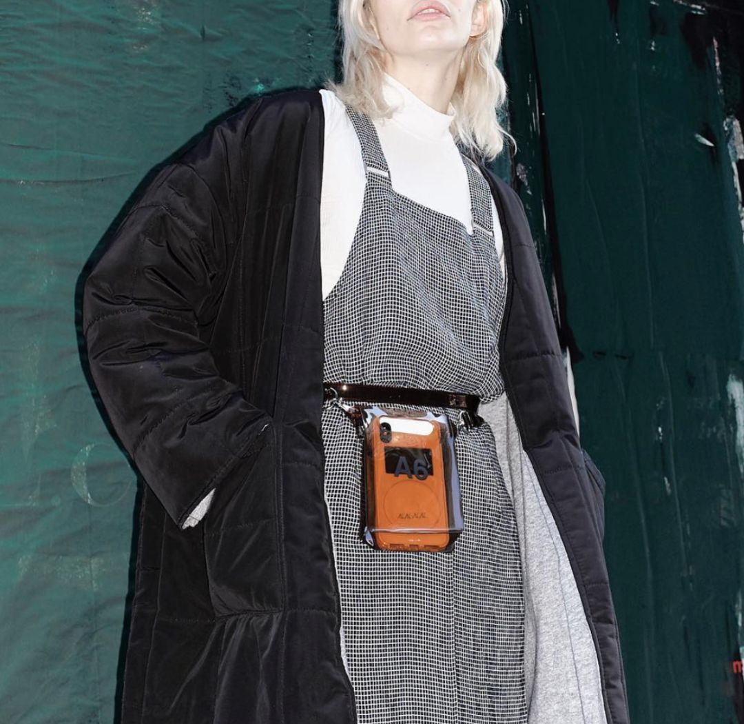 你还在花钱买电脑吗,你还在花钱买游戏吗