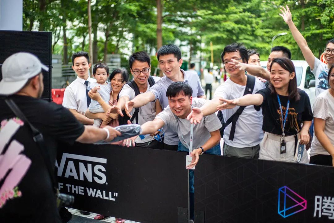 vans滑手视频,vans滑板活动