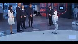 机器人踢足球等运动视频,机器人踢足球阅读答案