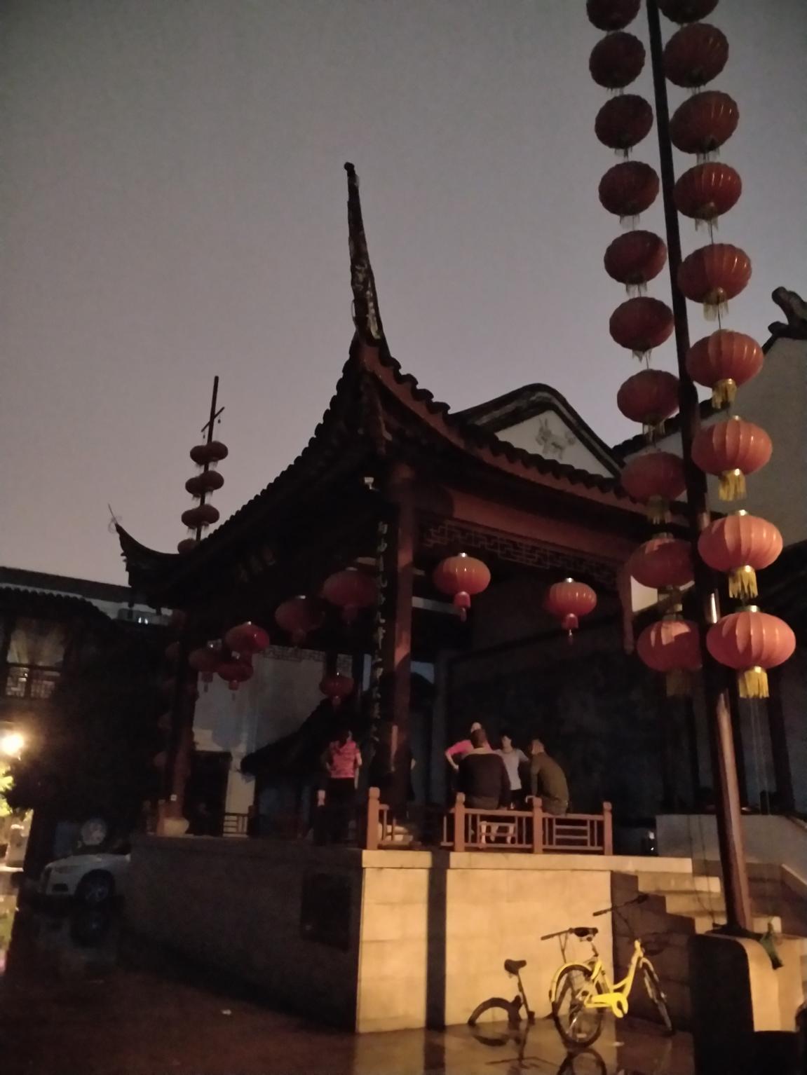 上海最近的古镇七宝老街,带你夜游上海七宝古镇