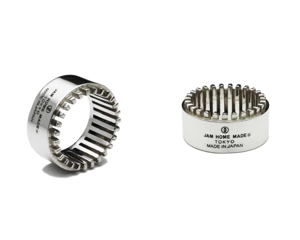 2019春夏男装走秀前试装王俊凯,王俊凯红衣时装周