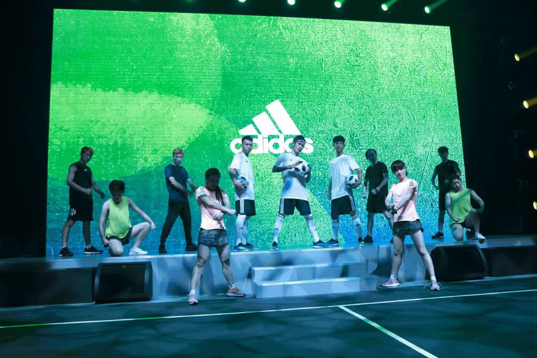 adidas打卡,打卡新建网红地