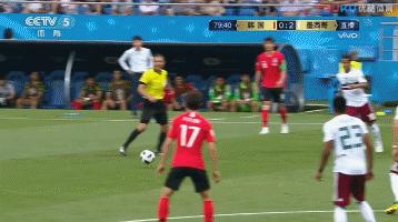 韩国足球被怼名场面,韩国足球犯规被骂