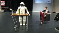 机器人踢足球等运动视频,机器人踢足球阅读答案