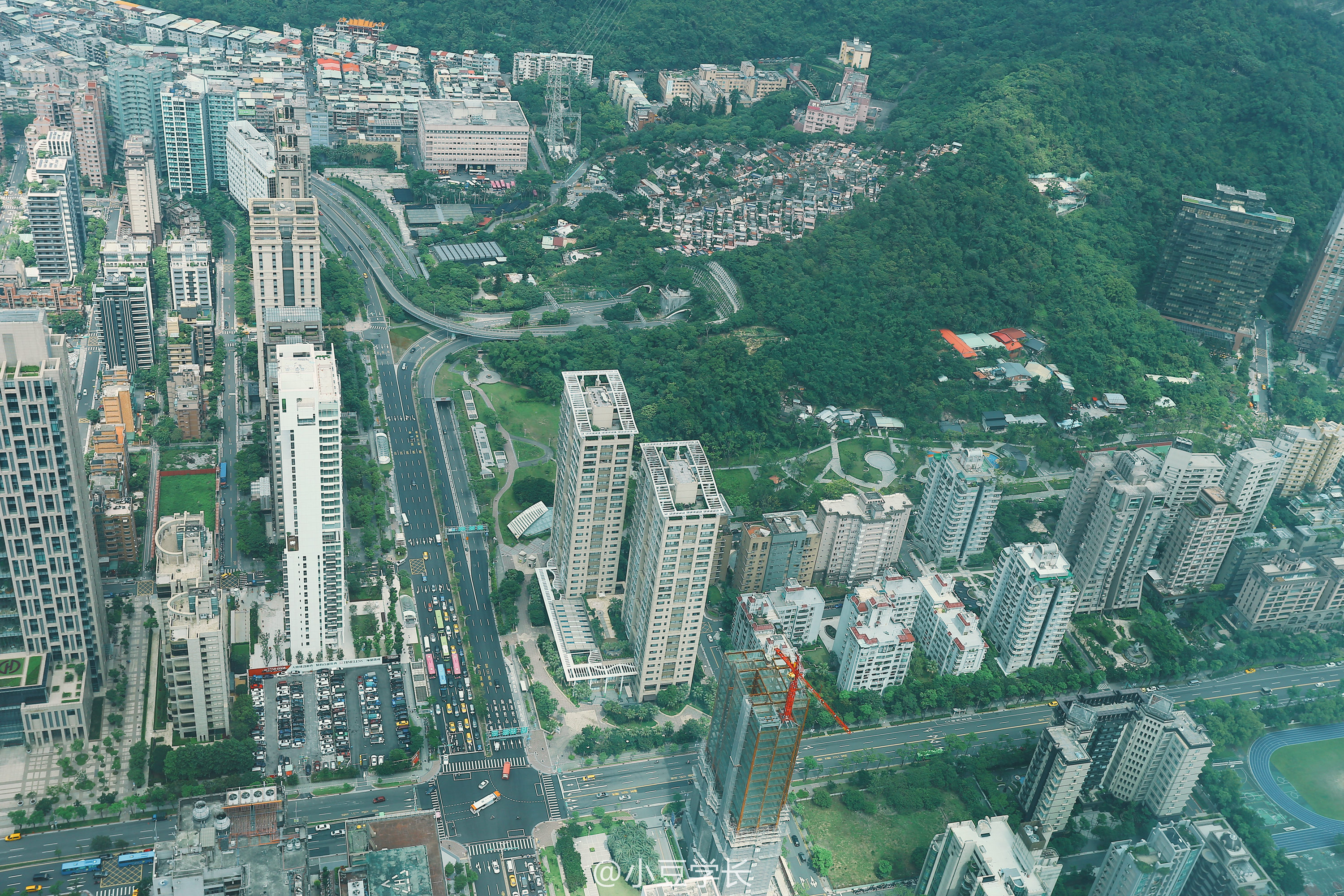 世界最快观景电梯8米,世界上最高最快的电梯