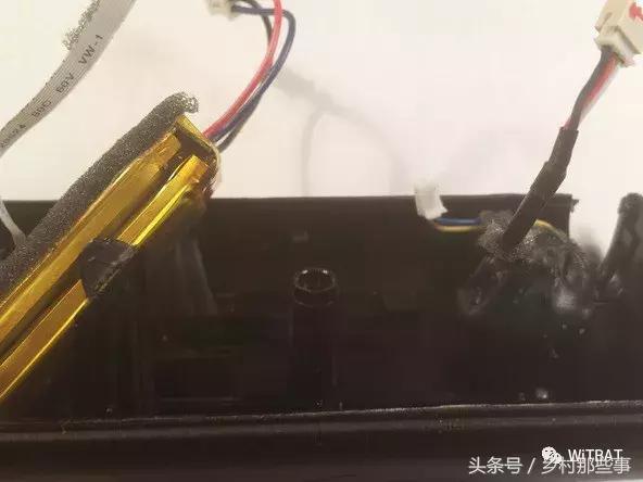 jbl蓝牙音箱flip3拆解视频,jblflip蓝牙音箱拆解不易