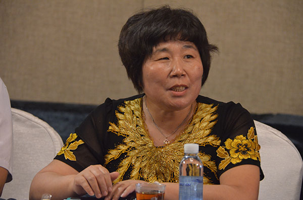 “诗意亮美嘉”文学采风活动成功举行