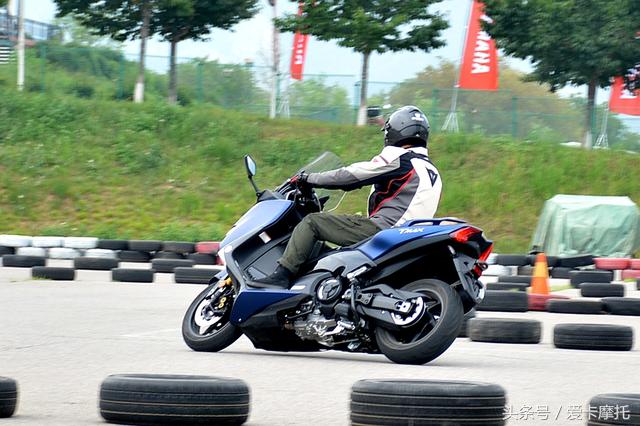 顶级跑羊的不二之选试驾YAMAHATMAXDX