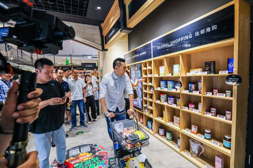 于大宝重回泰达足球场,于大宝征战亚洲杯视频