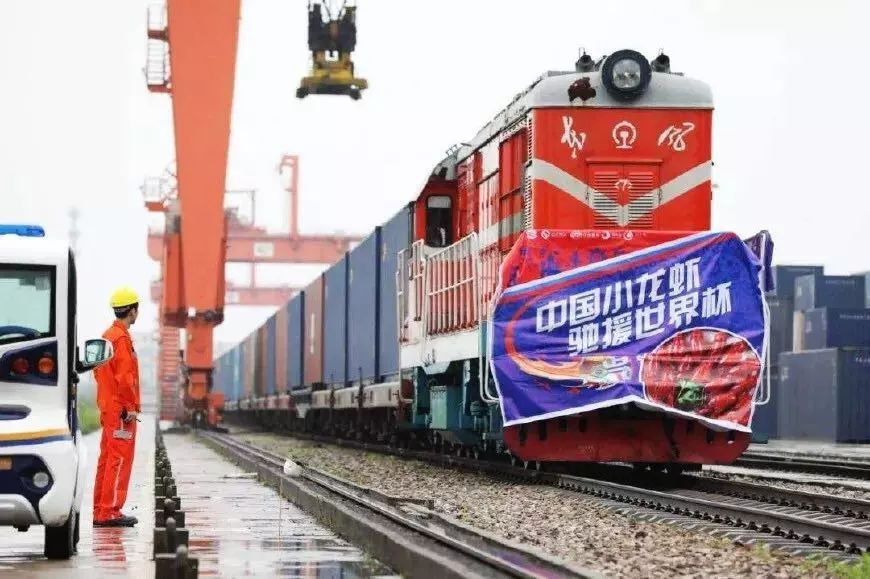 世界杯和奥运会哪个赚钱,世界杯奥运会哪个赚钱