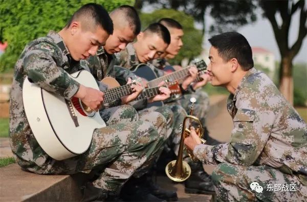 阳光快乐军营，请为这群“快乐的炮炮兵”点赞！