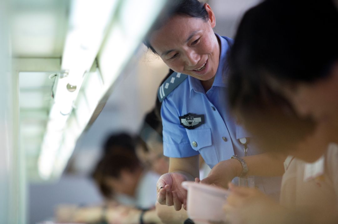 杭州四季青女董事长,杭州四季青服装女老板