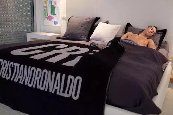 世界足球运动员十大私人豪宅,足球巨星的豪宅有多豪