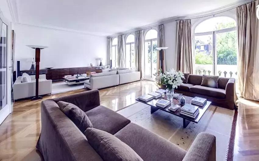 世界足球运动员十大私人豪宅,足球巨星的豪宅有多豪