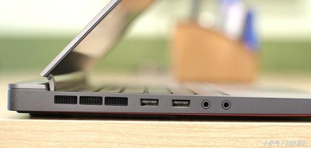 4分区氛围灯,4区背光键盘