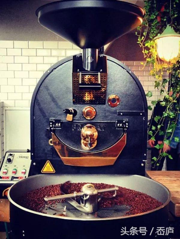 这个人均咖啡4杯的国家，除了梵高郁金香，有哪些咖啡馆值得逛