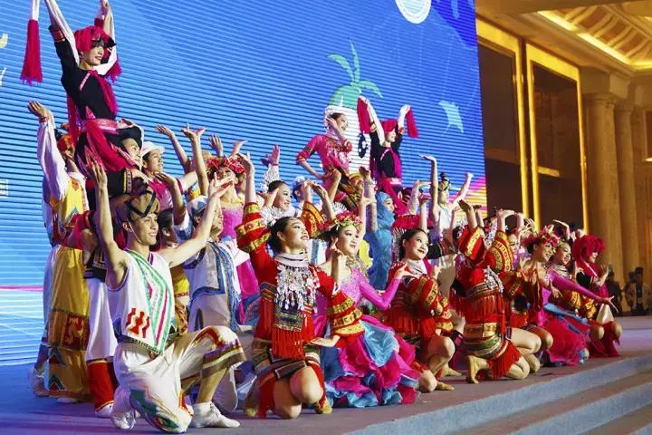 解锁更多惊喜体验,解锁多种体验形式