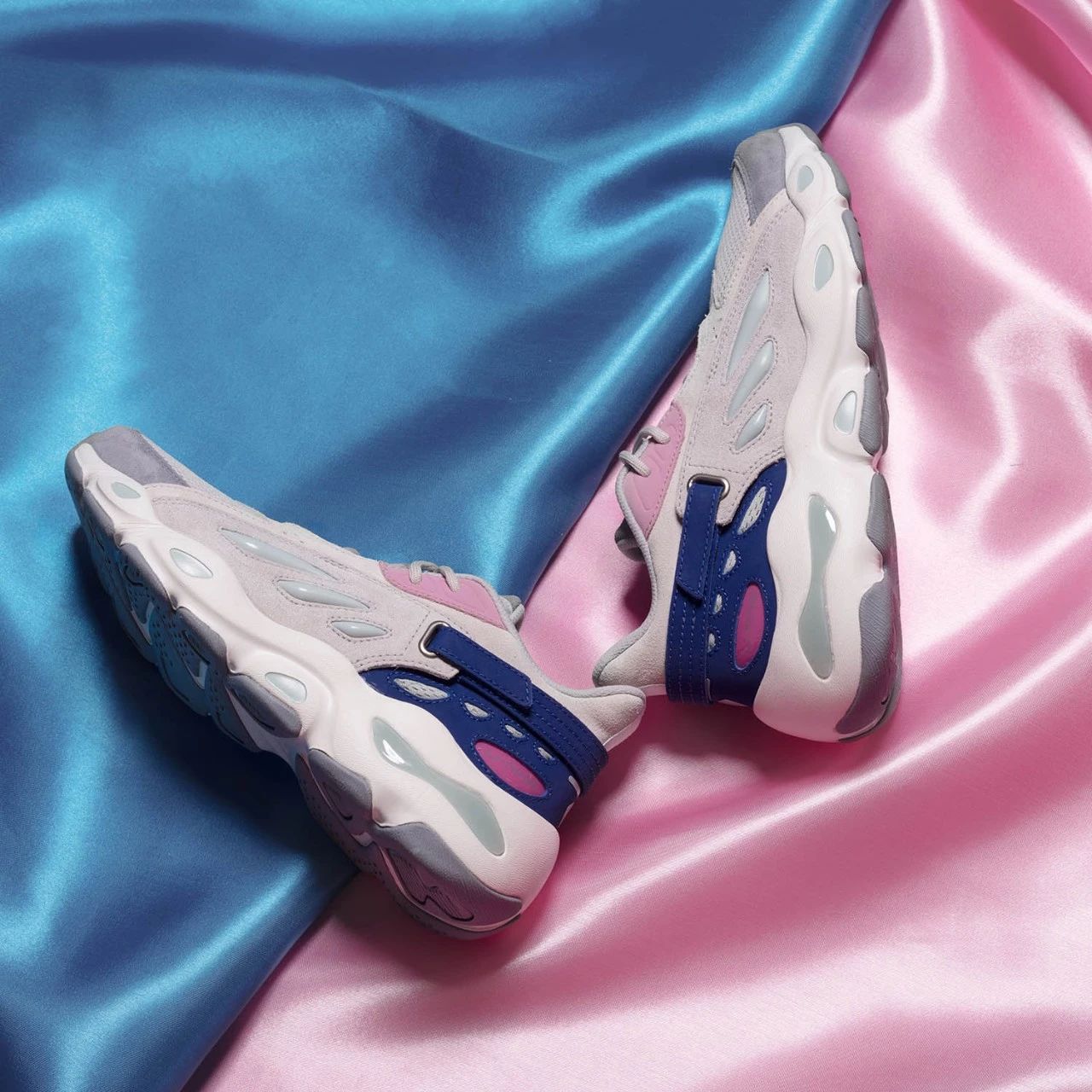 国潮崛起李宁的逆袭之路,国潮李宁的巅峰和衰落