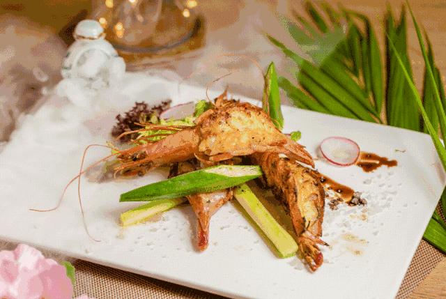 适合小情侣去的餐吧,一家很有情调和气氛的露天餐吧