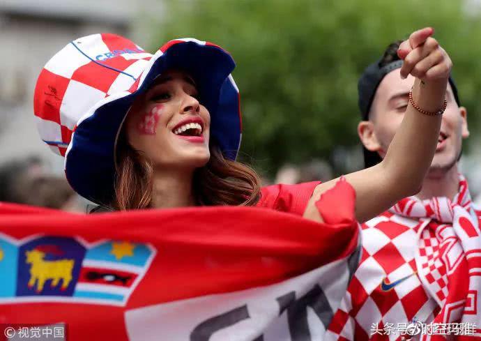 世界杯现场那些颜值巅峰女球迷,世界杯赛场那些高颜值女球迷瞬间