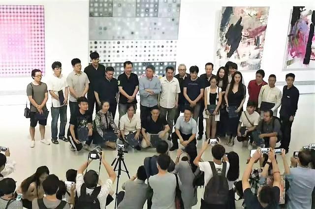 自由画家洪涛,自然光下的自由绘画