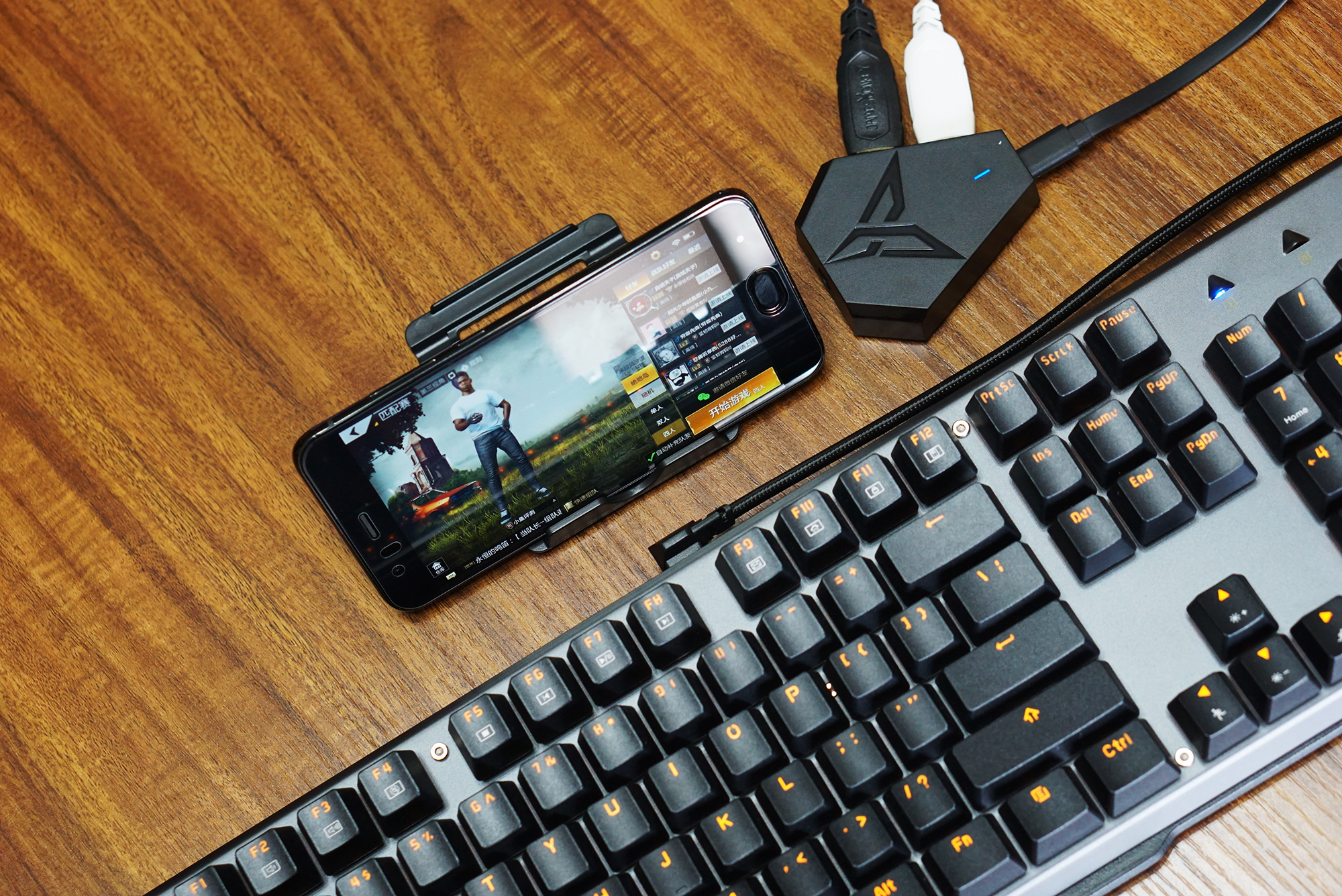 键鼠为什么端游难压,用手机跟键鼠玩端游