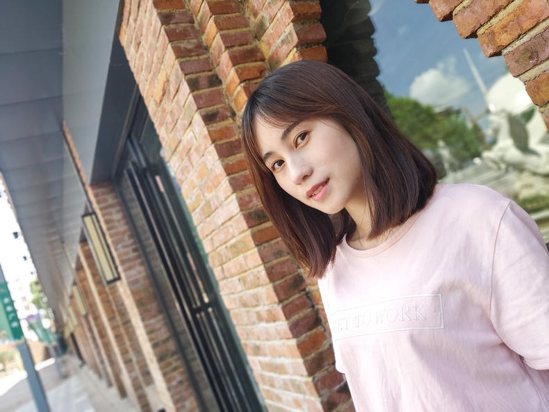 6.8寸刘海屏手机999,红米6pro刘海全面屏