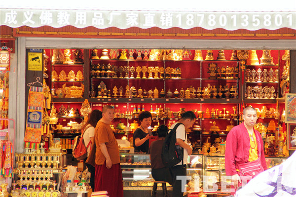 八角街藏传佛教物品,成都藏传佛教用品一条街