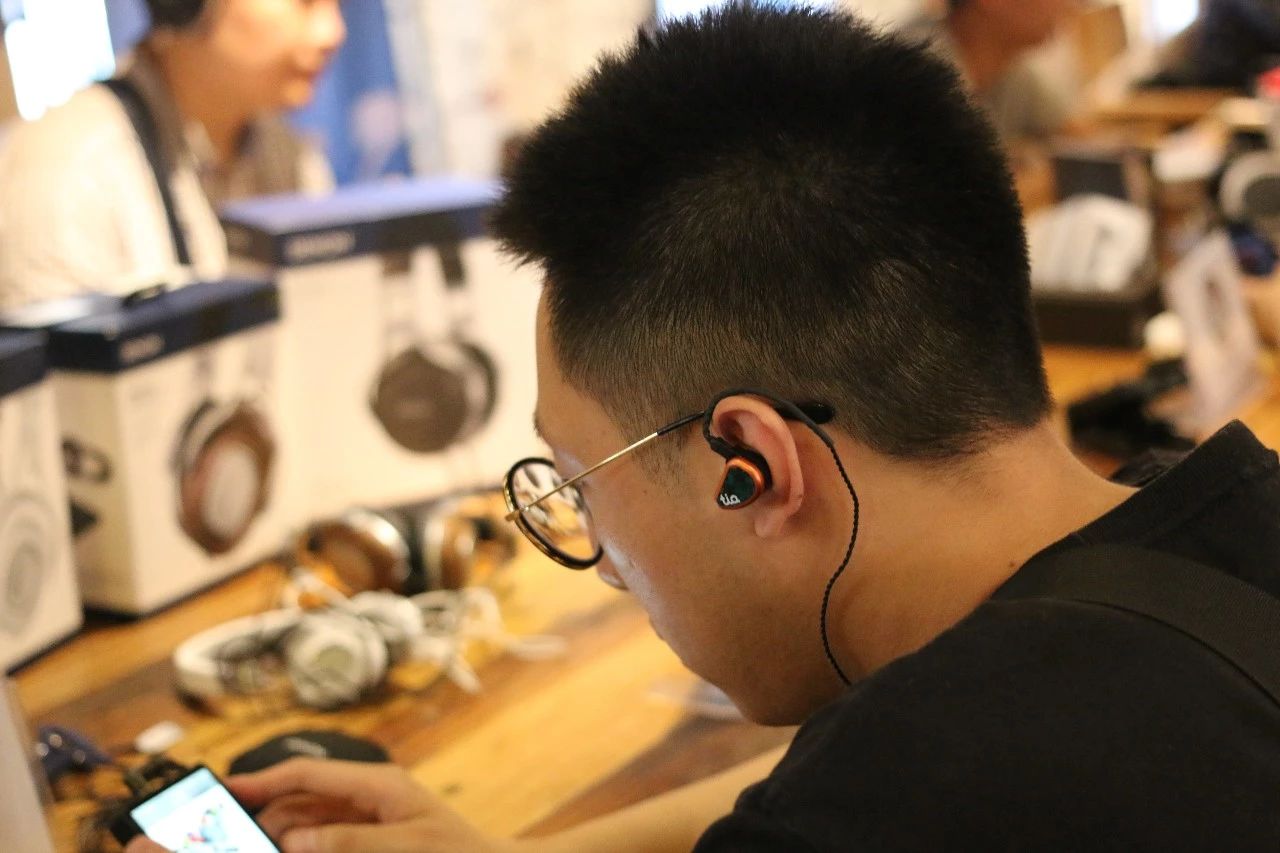 时隔两年多的聚会,时隔两年再次聚到一起