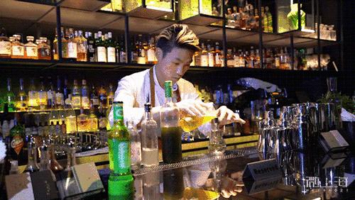 六神胶囊能喝酒吗,六神居然出奶茶了