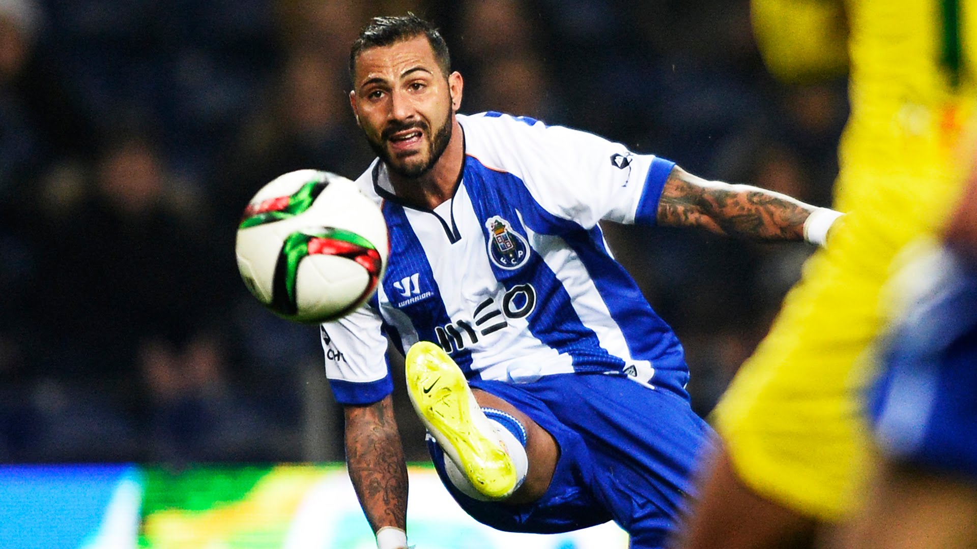 名震世界的外脚背之王，因右脚天生畸形，让他练就独门绝技