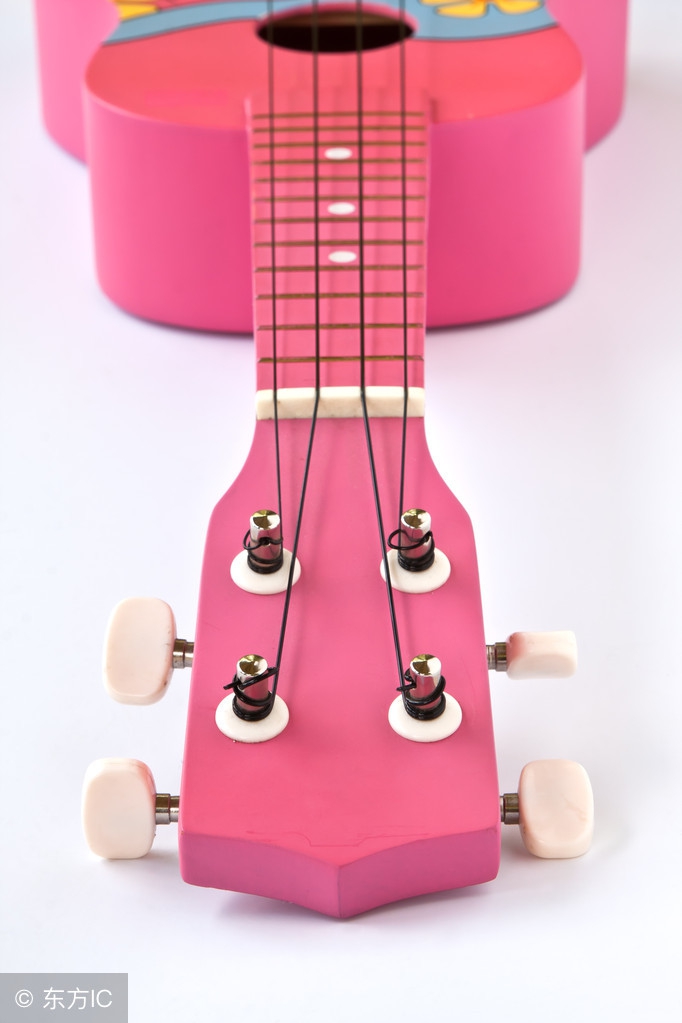 初学者买尤克里里怎么选,新手如何挑选尤克里里